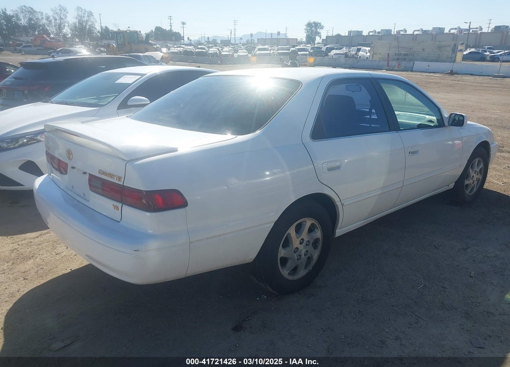 1998 TOYOTA CAMRY VIN: JT2BF28K8W0113799