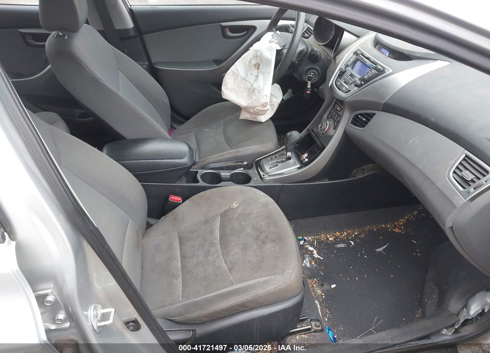 2013 HYUNDAI ELANTRA VIN: 5NPDH4AE4DH258638