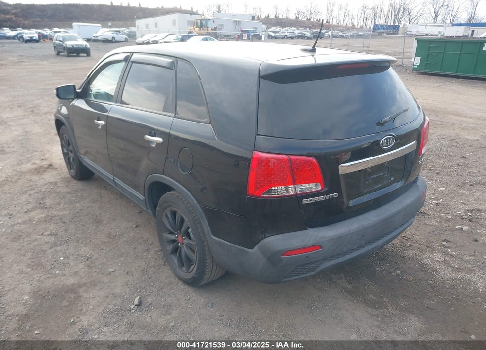 2011 KIA SORENTO EX V6 VIN: 5XYKU4A22BG024592