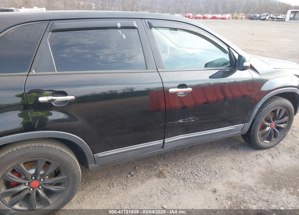 2011 KIA SORENTO EX V6 VIN: 5XYKU4A22BG024592