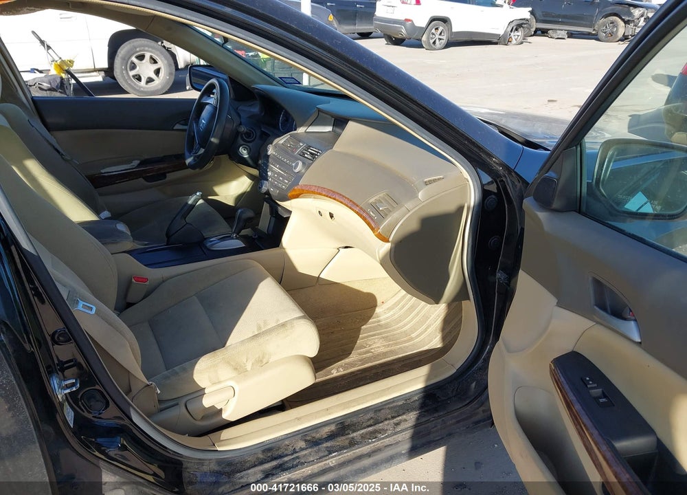 2008 HONDA ACCORD VIN: 1HGCP36768A021134