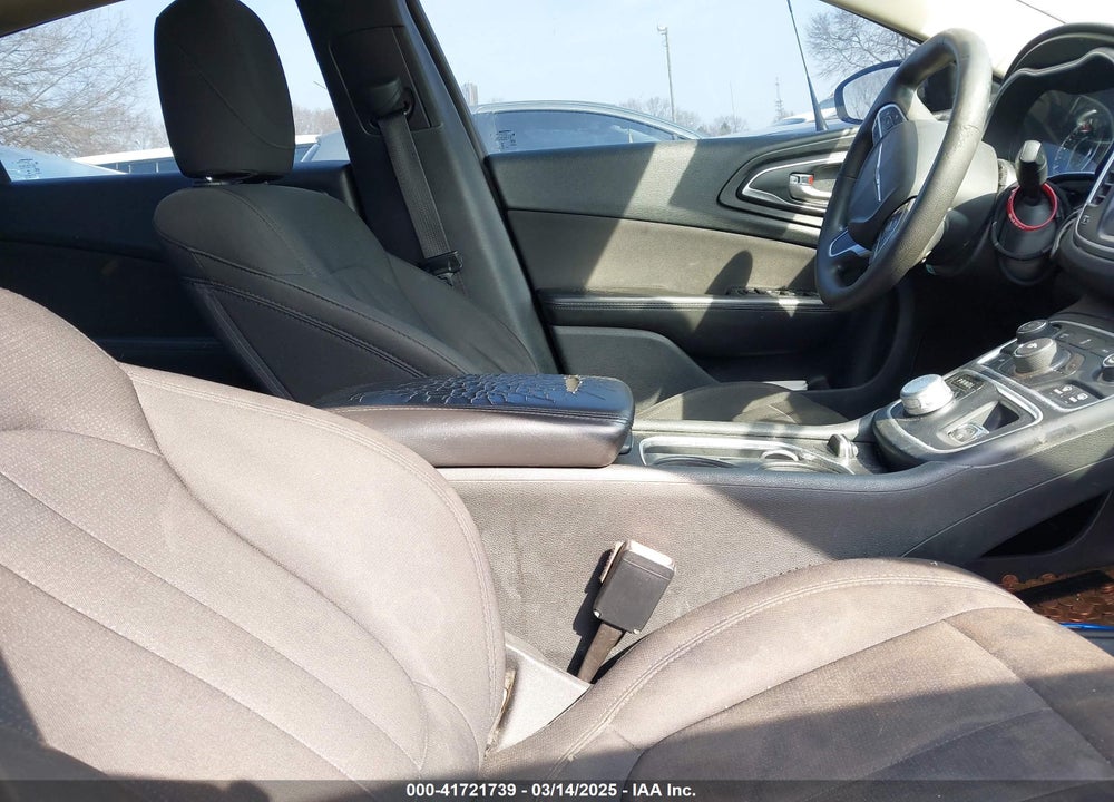 2015 CHRYSLER 200 VIN: 1C3CCCAB3FN626695