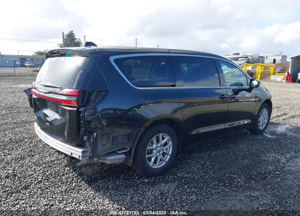 2023 CHRYSLER PACIFICA TOURING L VIN: 2C4RC1BG3PR552655