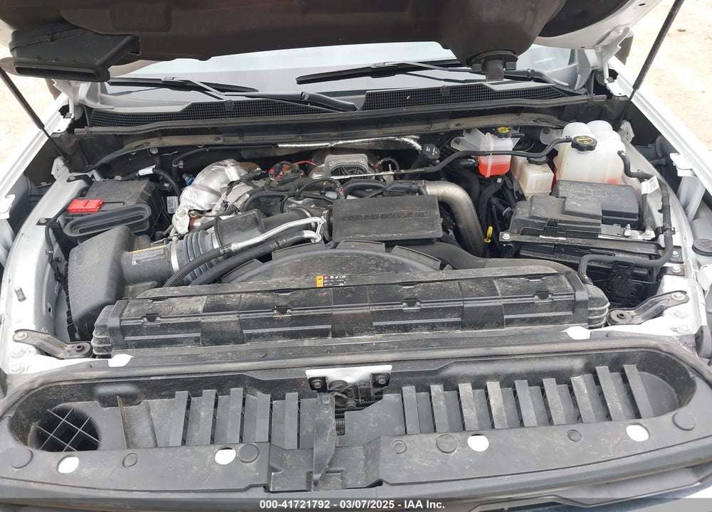 2024 CHEVROLET SILVERADO 2500HD 4WD STANDARD BED LT VIN: 2GC4YNEY6R1206303