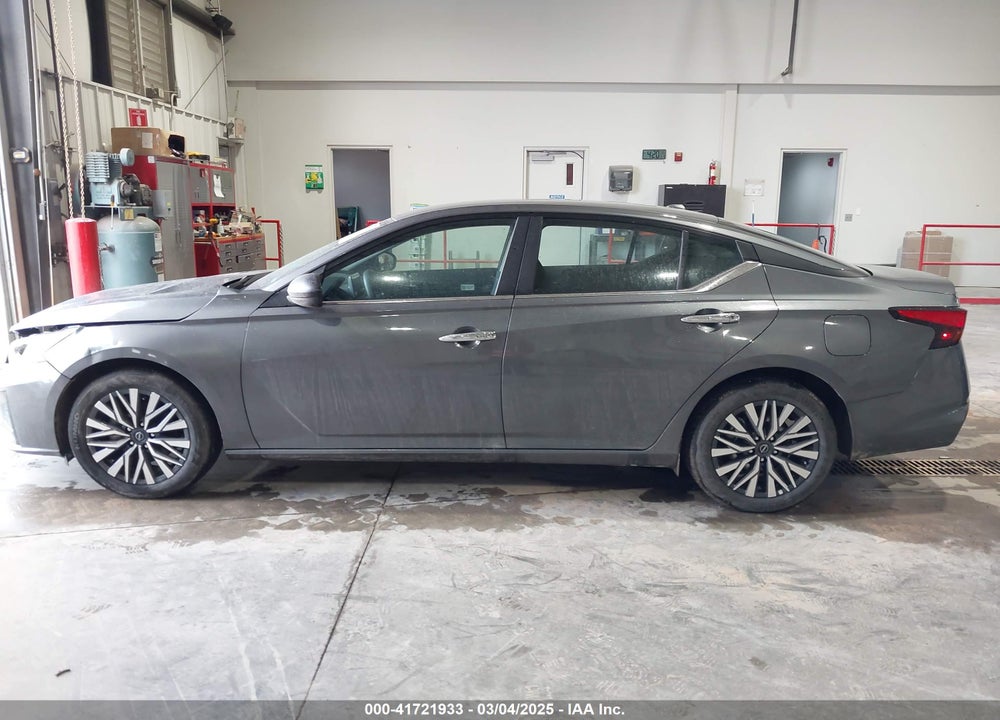 2025 NISSAN ALTIMA VIN: 1N4BL4DV0SN302395
