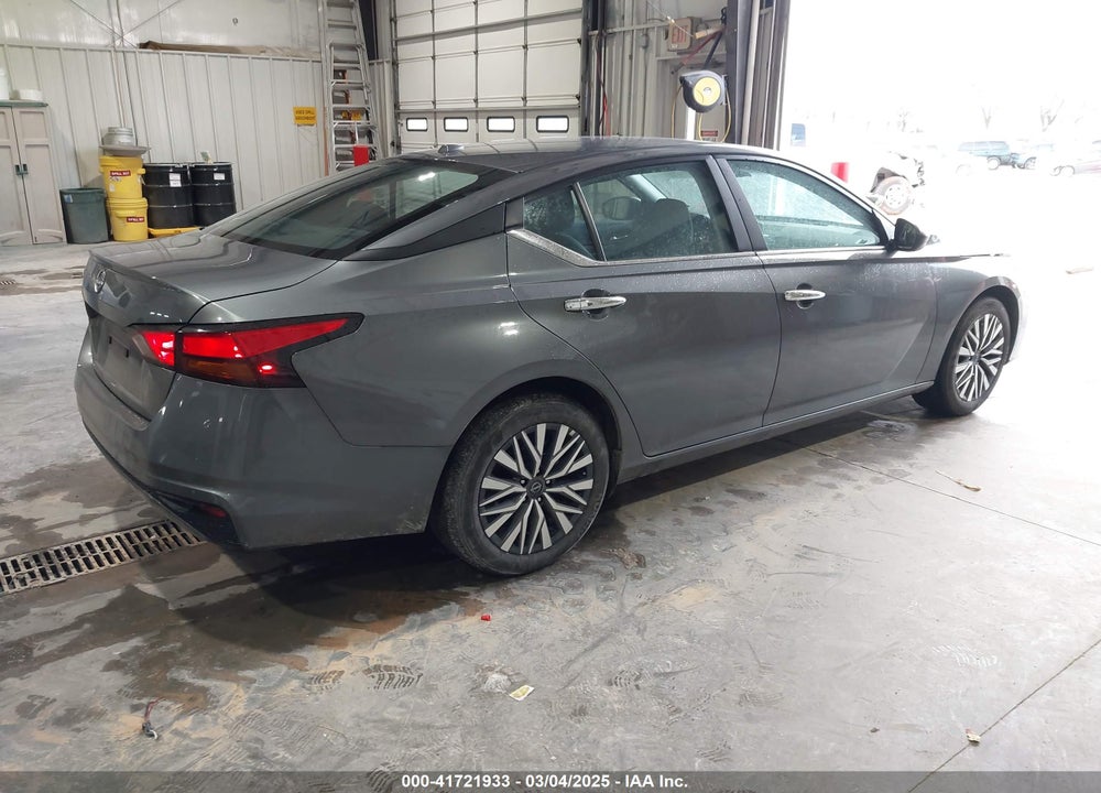 2025 NISSAN ALTIMA VIN: 1N4BL4DV0SN302395