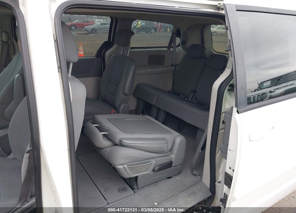 2009 DODGE GRAND CARAVAN VIN: 2D8HN44E09R612852
