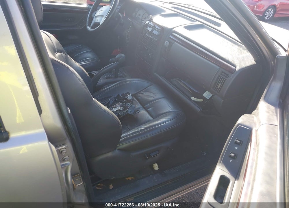 2001 JEEP GRAND CHEROKEE VIN: 1J4GW58N11C650606