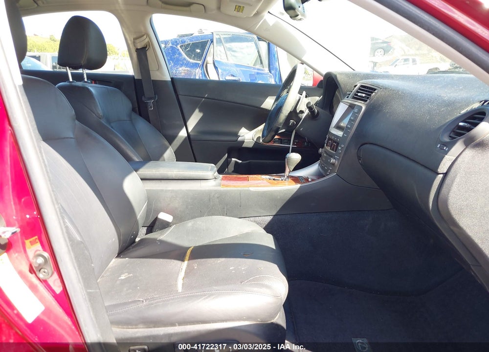 2008 LEXUS IS 250 VIN: JTHBK262082059975