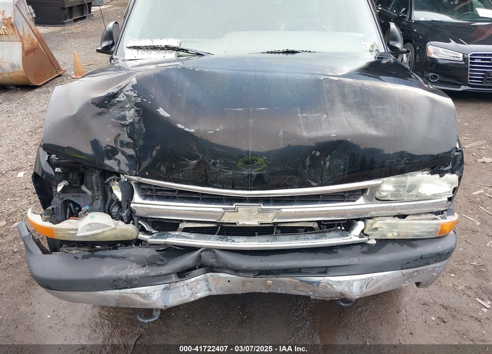 2004 CHEVROLET TAHOE LT VIN: 1GNEK13Z04R252744