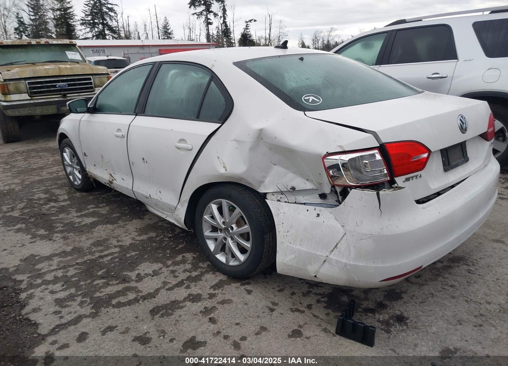 2011 VOLKSWAGEN JETTA VIN: 3VWDZ7AJ2BM311496