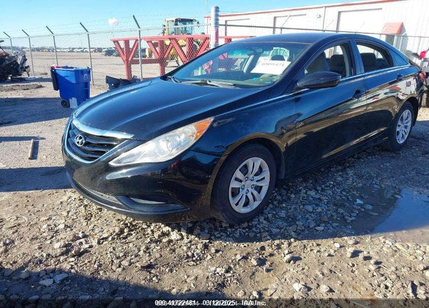 2011 HYUNDAI SONATA VIN: 5NPEB4AC2BH165831
