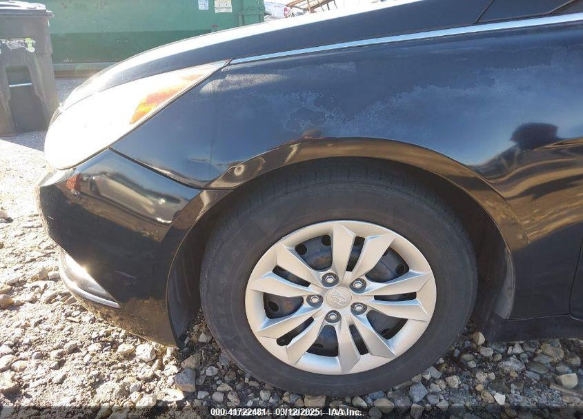 2011 HYUNDAI SONATA VIN: 5NPEB4AC2BH165831