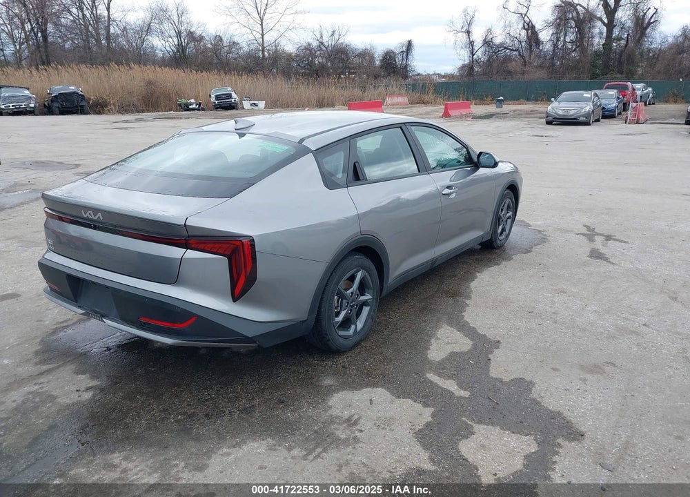 2025 KIA K4 VIN: 3KPFT4DE0SE013825