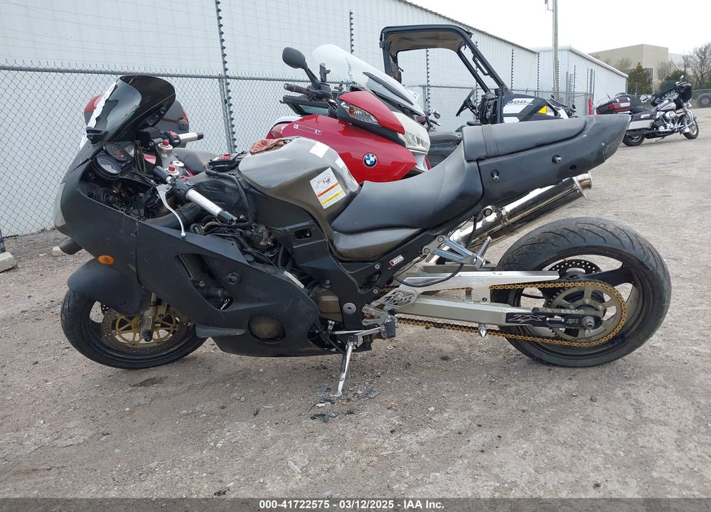 2000 KAWASAKI ZX1200 A1 VIN: JKAZX9A15YA003409