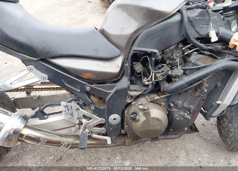 2000 KAWASAKI ZX1200 A1 VIN: JKAZX9A15YA003409