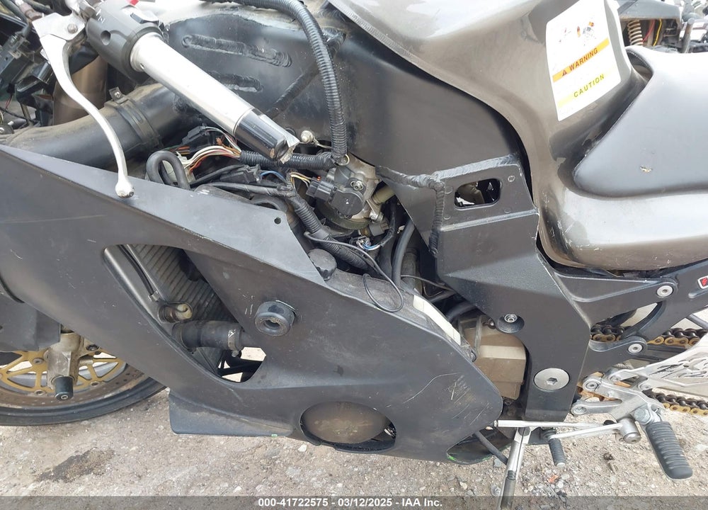 2000 KAWASAKI ZX1200 A1 VIN: JKAZX9A15YA003409