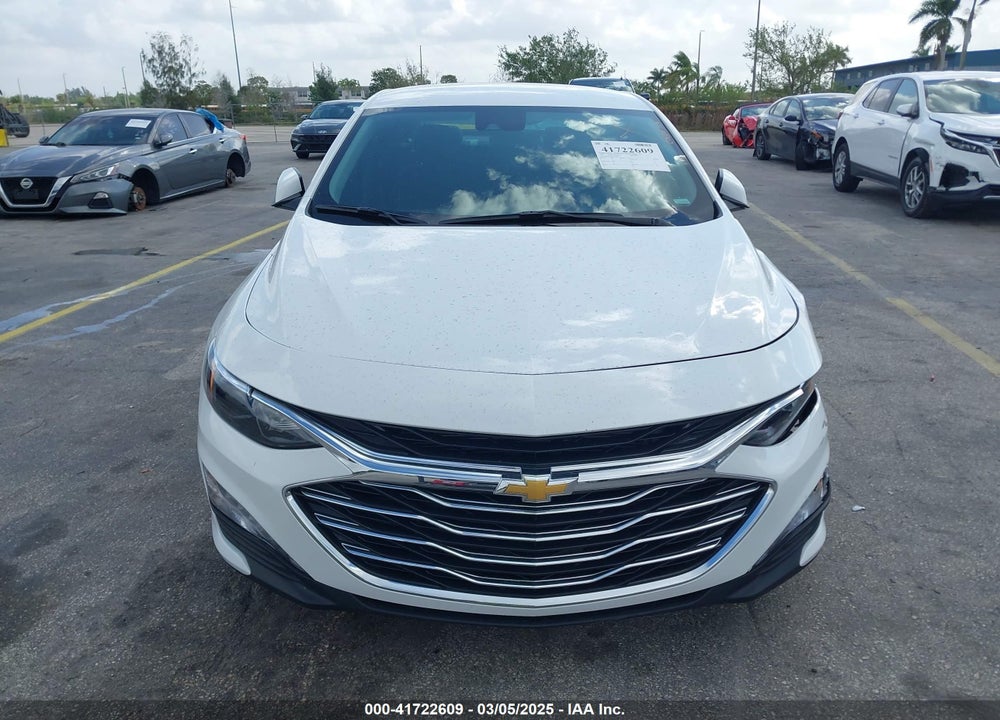 2025 CHEVROLET MALIBU VIN: 1G1ZD5ST2SF155433