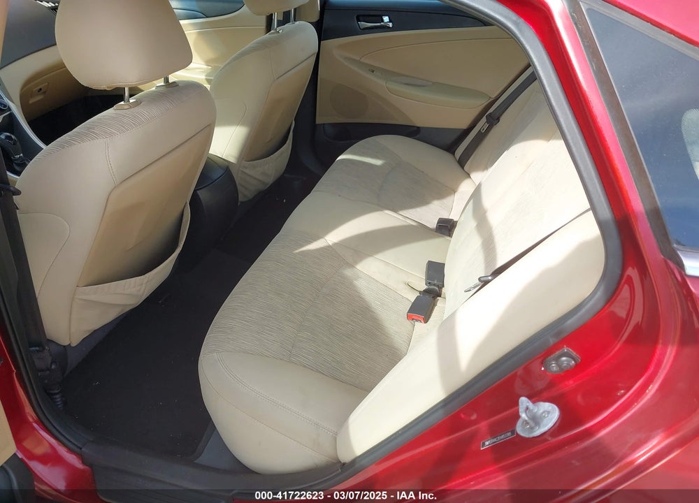 2014 HYUNDAI SONATA VIN: 5NPEB4AC2EH853395