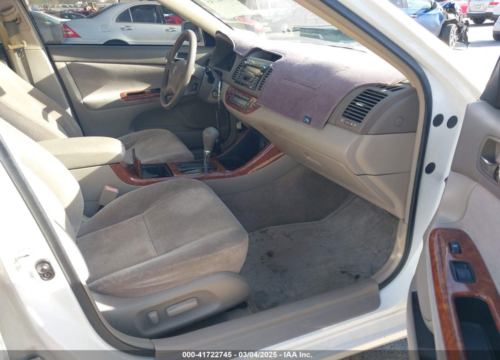 2003 TOYOTA CAMRY XLE VIN: JTDBE32K630176064