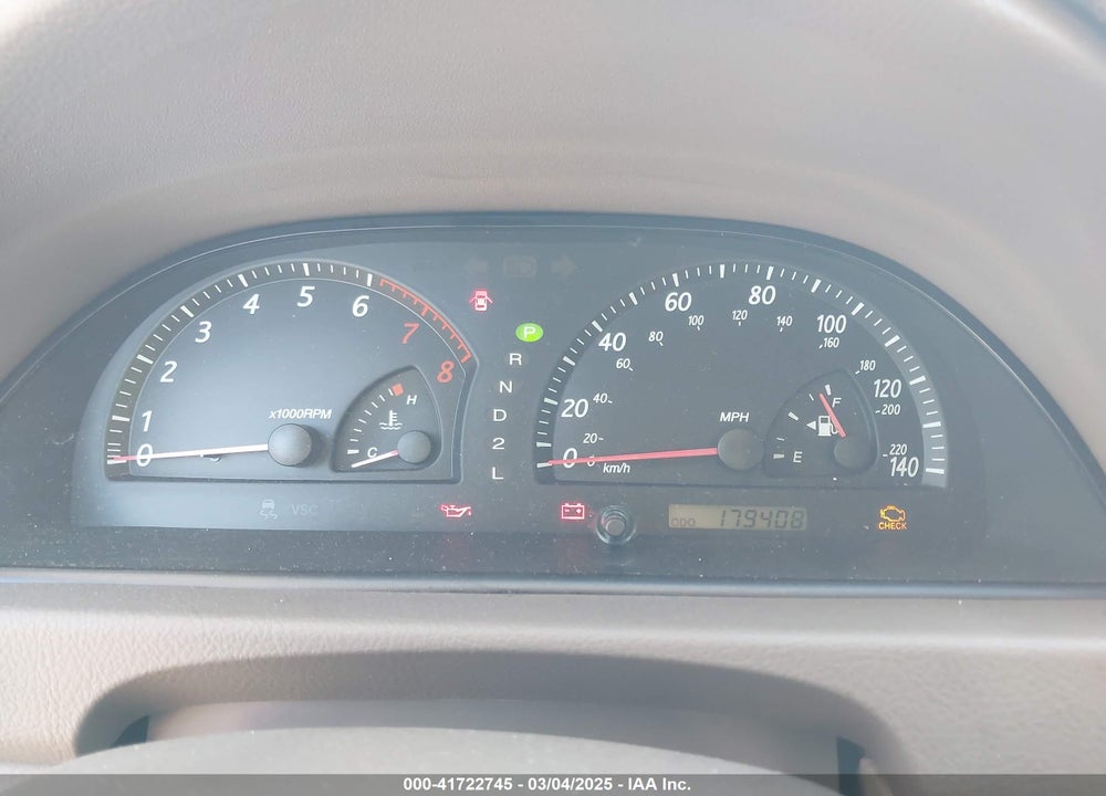 2003 TOYOTA CAMRY XLE VIN: JTDBE32K630176064