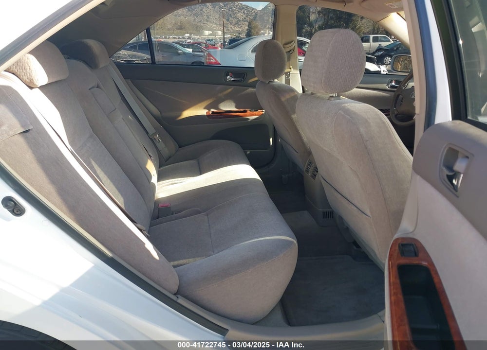 2003 TOYOTA CAMRY XLE VIN: JTDBE32K630176064