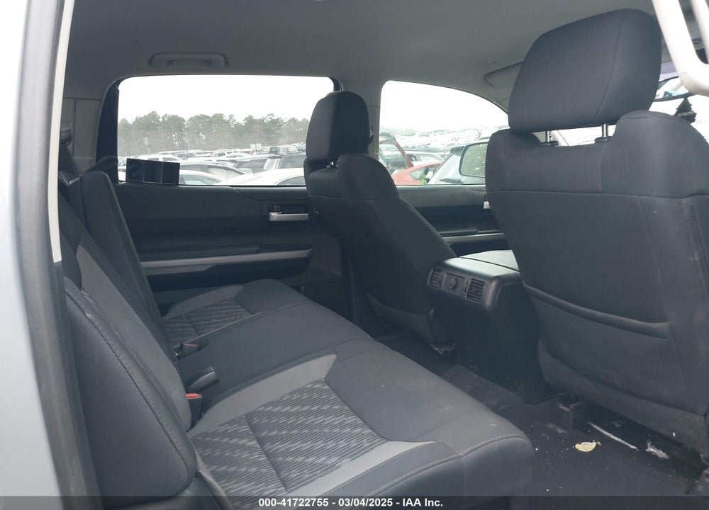 2019 TOYOTA TUNDRA SR5 5.7L V8 VIN: 5TFEY5F16KX247691