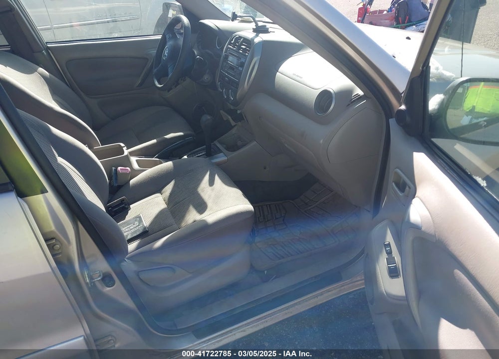 2005 TOYOTA RAV4 VIN: JTEHD20V850044393