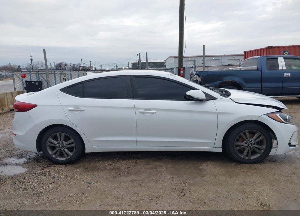 2018 HYUNDAI ELANTRA SEL VIN: 5NPD84LF9JH294326