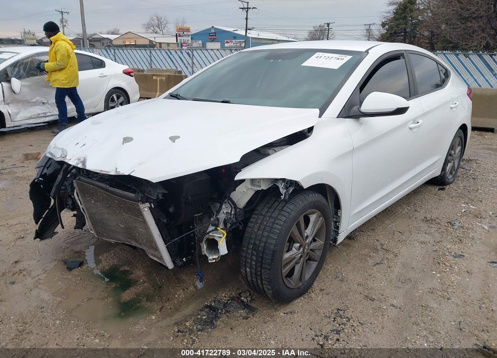 2018 HYUNDAI ELANTRA SEL VIN: 5NPD84LF9JH294326