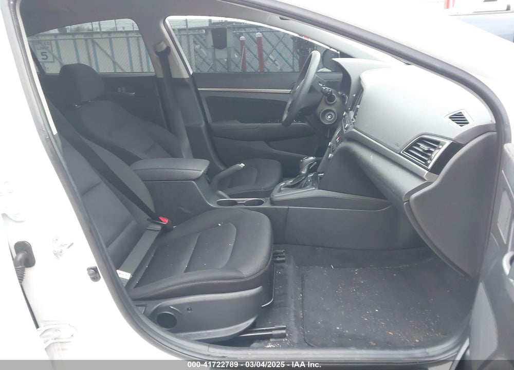 2018 HYUNDAI ELANTRA SEL VIN: 5NPD84LF9JH294326