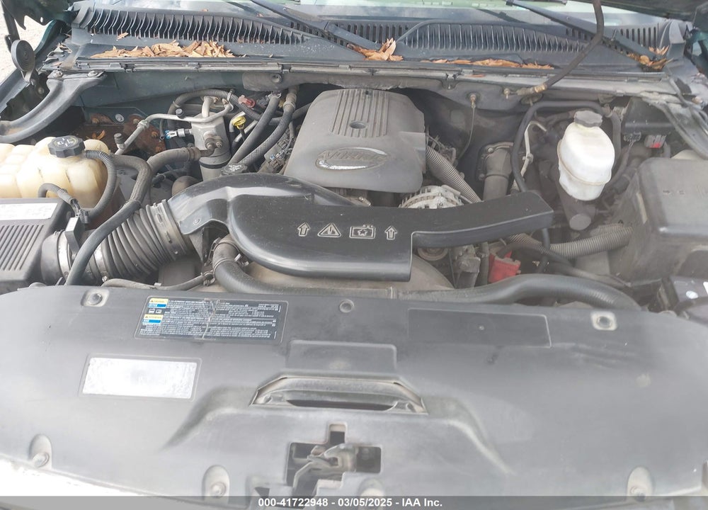 2004 CHEVROLET SUBURBAN 1500 LT VIN: 1GNEC16Z14J224460