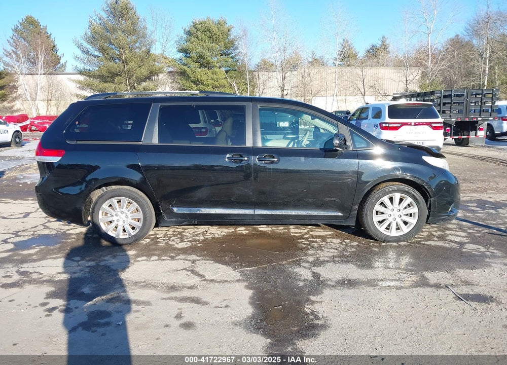 2011 TOYOTA SIENNA XLE VIN: 5TDDK3DC6BS017578