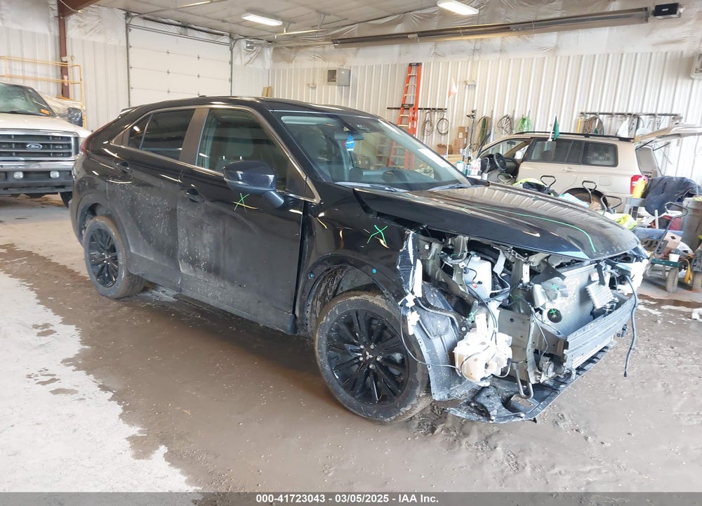 2024 MITSUBISHI ECLIPSE CROSS LE VIN: JA4ATVAA2RZ013156