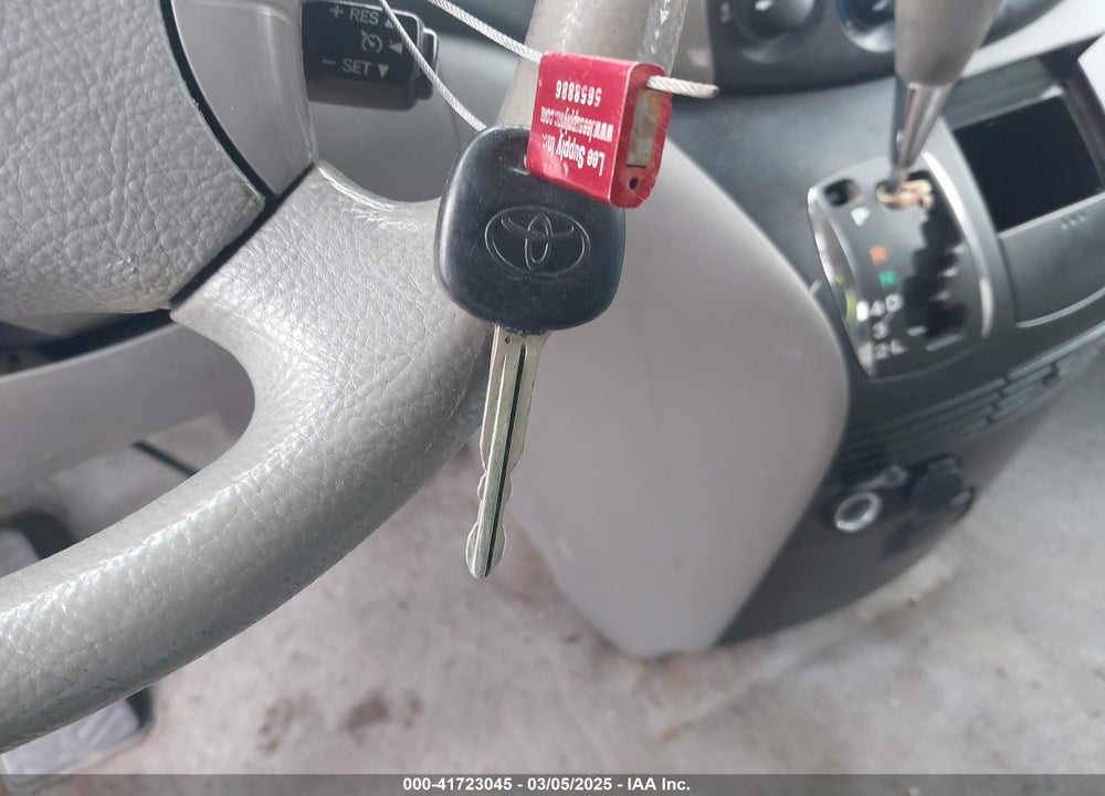 2006 TOYOTA SIENNA VIN: 5TDZA23C96S517552