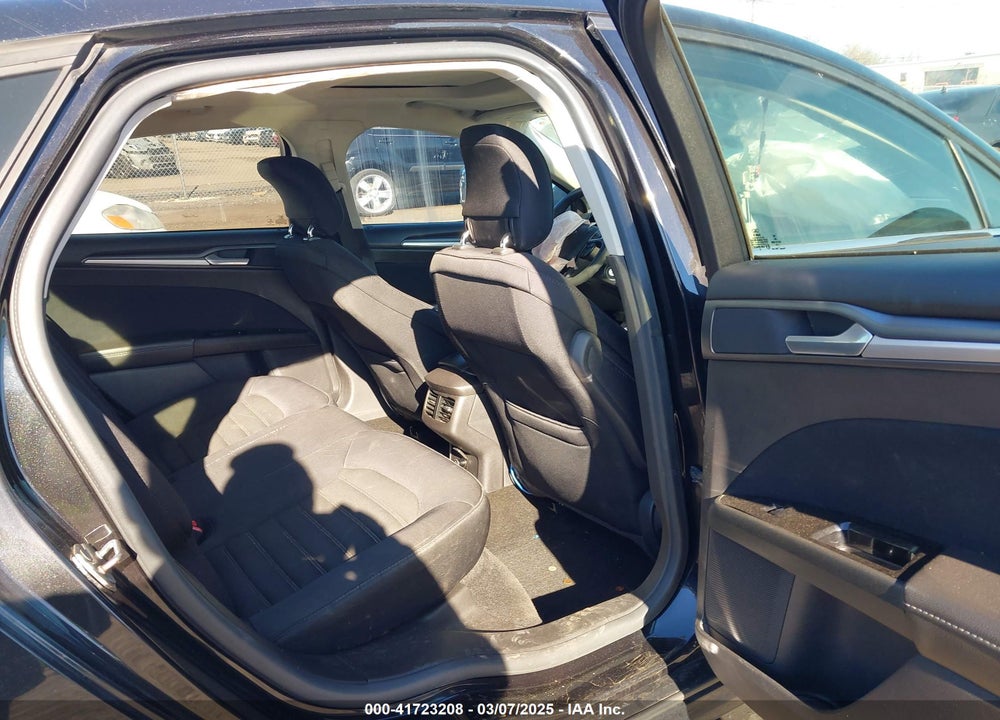2013 FORD FUSION VIN: 3FA6P0HR3DR381282