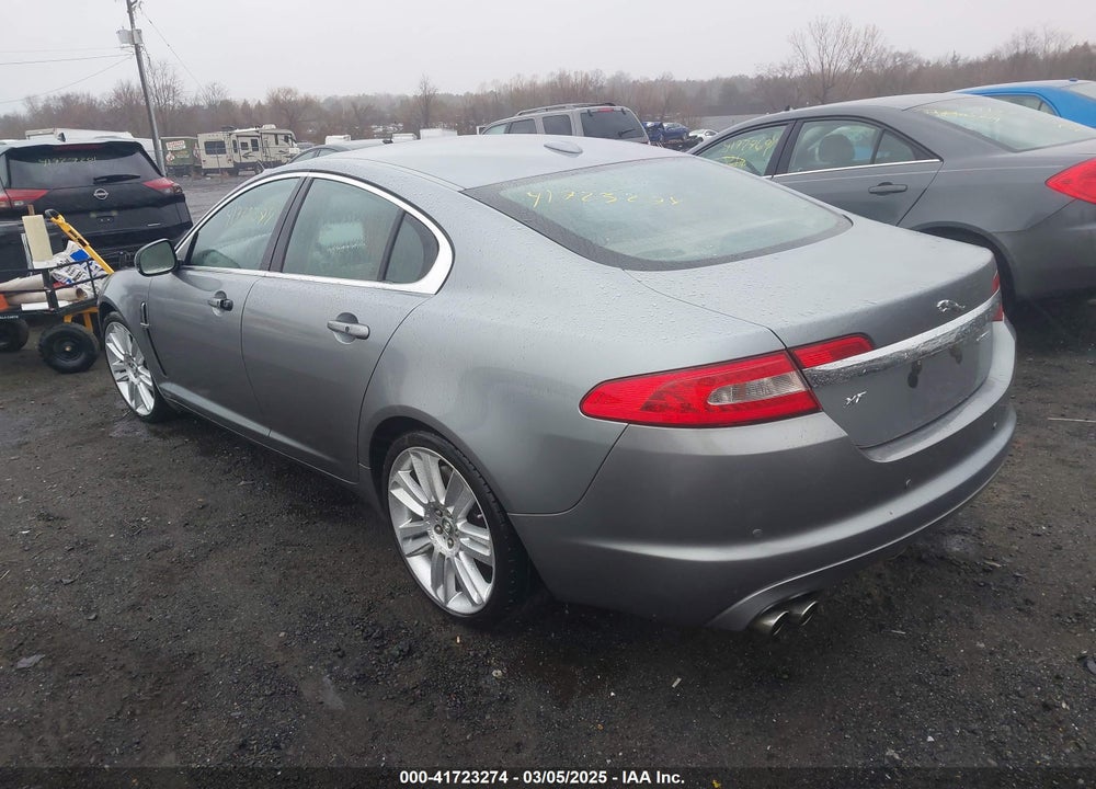 2010 JAGUAR XF VIN: SAJWA0HE2AMR63968