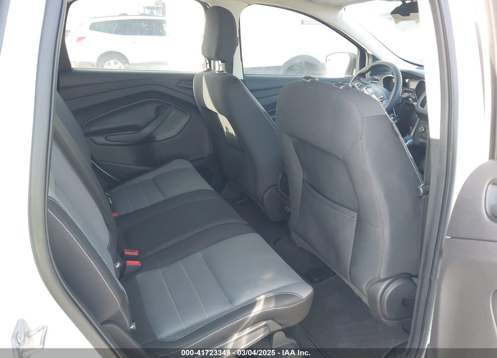 2019 FORD ESCAPE S VIN: 1FMCU0F7XKUA48053