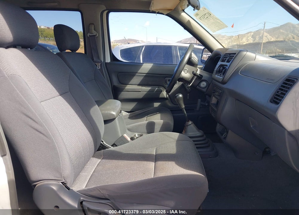 2001 NISSAN FRONTIER XE-V6 VIN: 1N6ED27T21C388769