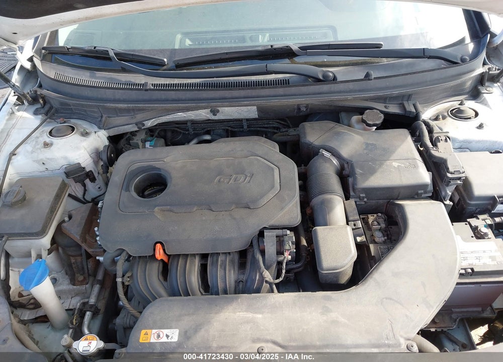 2015 HYUNDAI SONATA SE VIN: 5NPE24AF7FH089202