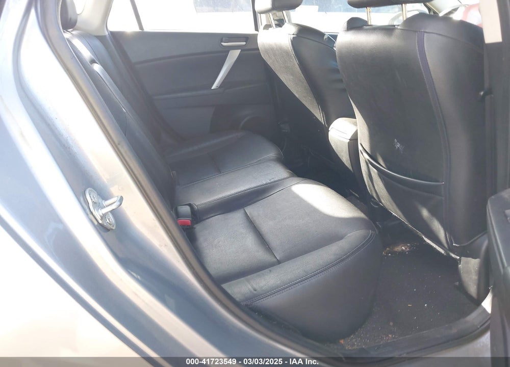 2013 MAZDA 3 I GRAND TOURING VIN: JM1BL1MP3D1765717