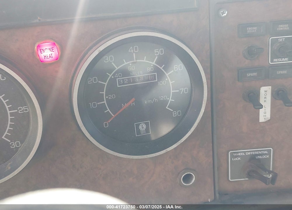 2004 KENWORTH T300 T300 VIN: 2NKMHD7X44M050041