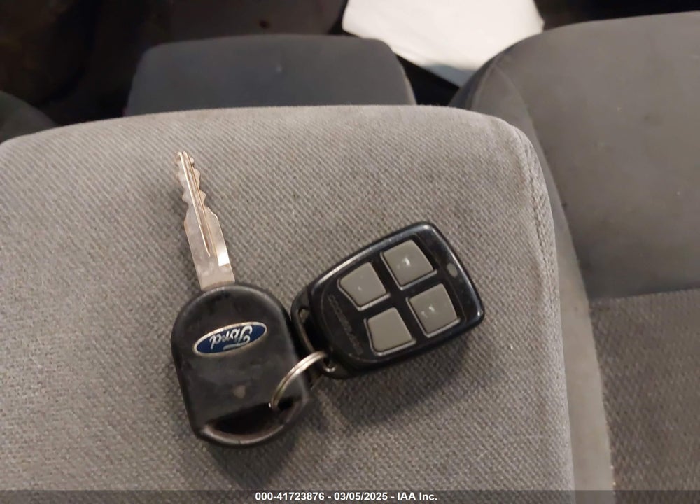 2003 FORD TAURUS VIN: 1FAFP55U63G145916