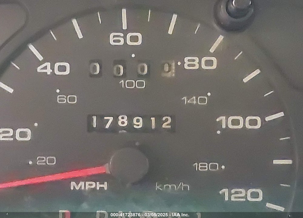 2003 FORD TAURUS VIN: 1FAFP55U63G145916