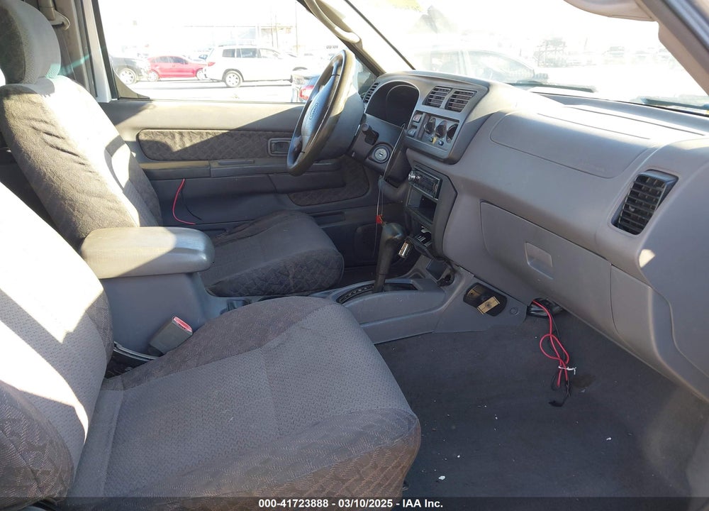 2000 NISSAN XTERRA VIN: 5N1ED28T5YC585359