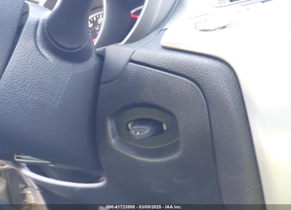 2012 NISSAN MURANO S VIN: JN8AZ1MU5CW117141