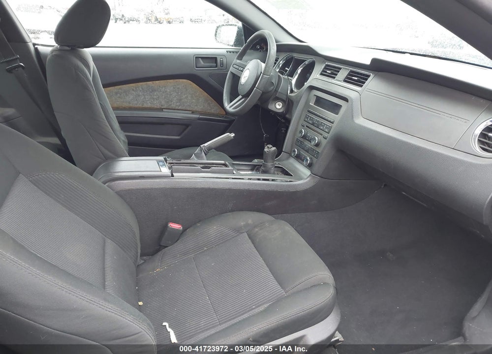 2010 FORD MUSTANG VIN: 1ZVBP8AN5A5135201
