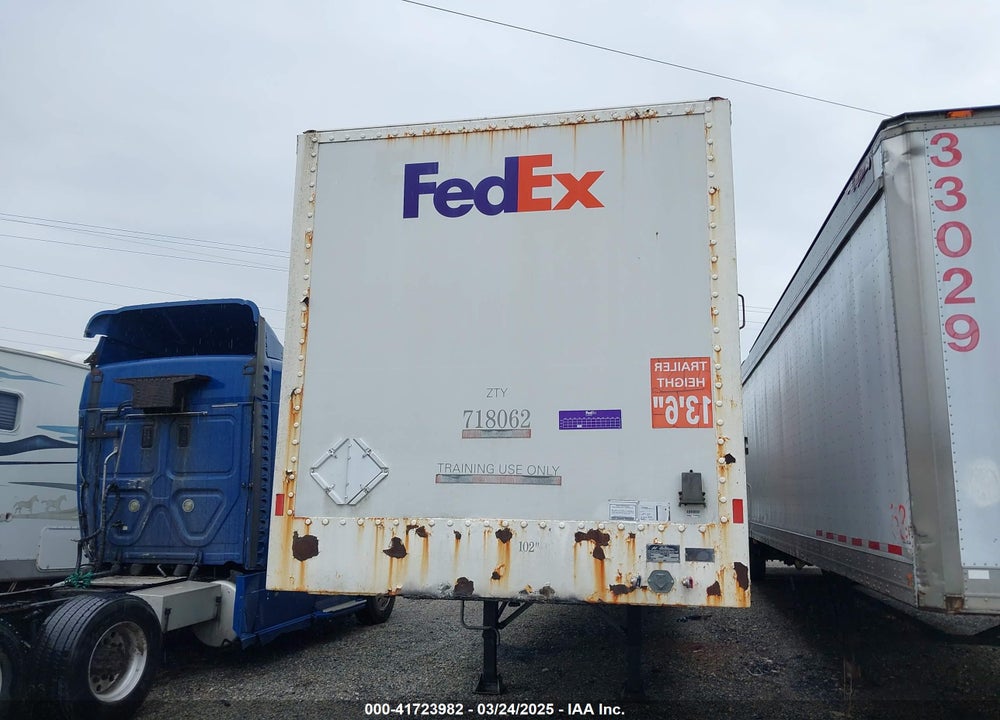 1988 UTILITY TRAILER MFG VIN: 1UYLS2460JA809612