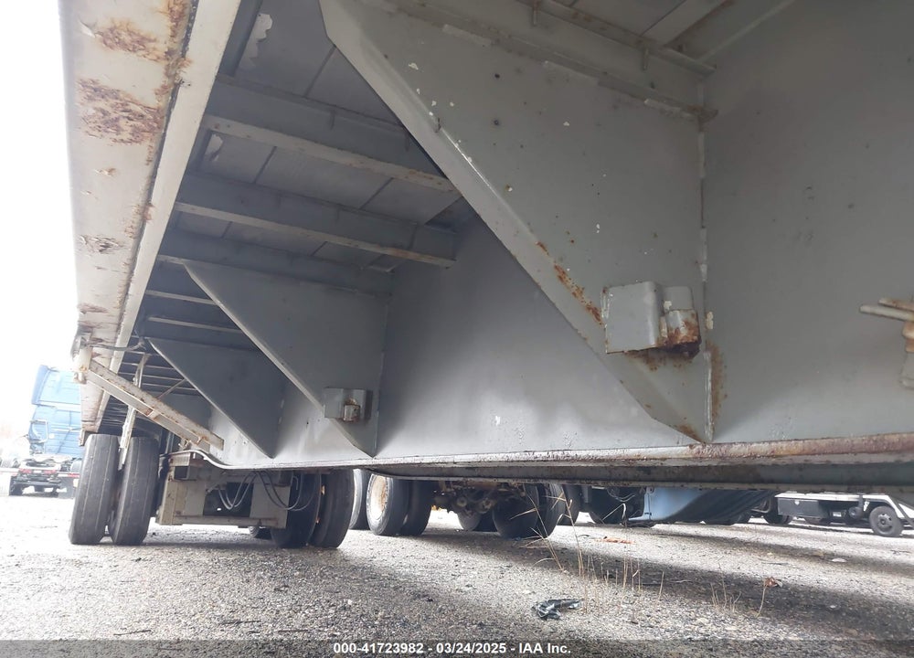 1988 UTILITY TRAILER MFG VIN: 1UYLS2460JA809612