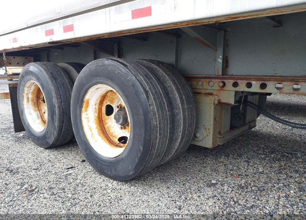 1988 UTILITY TRAILER MFG VIN: 1UYLS2460JA809612